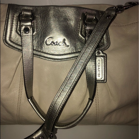 Coach Leather Handbag Purse Leather Ivory White & Silver - Picture 2 of 7